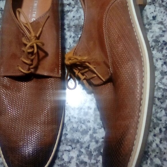 Kenneth Cole  New York Oxford main image 9